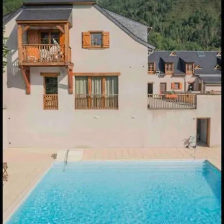 T2 4 A 6 Pers Vue Montagne Et Piscine Διαμέρισμα Vignec