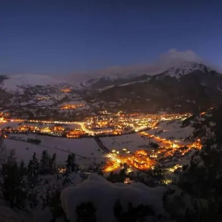 T2 4 A 6 Pers Vue Montagne Et Piscine Apartmán